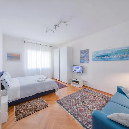 Casa Azzurra アパート トリエステ